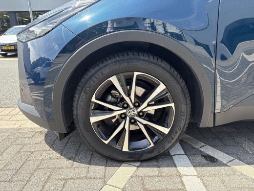 Toyota C-HR 1.8 Hybrid 140 Dynamic ActivLease financial lease