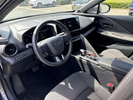 Toyota C-HR 2.0 Plug-in Hybrid 220 Dynamic ActivLease financial lease