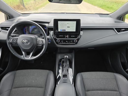 Toyota Corolla 1.8 Hybrid - Euro 6 - 122 Pk - Navi - ParkeerCamera - Climate Control ActivLease financial lease