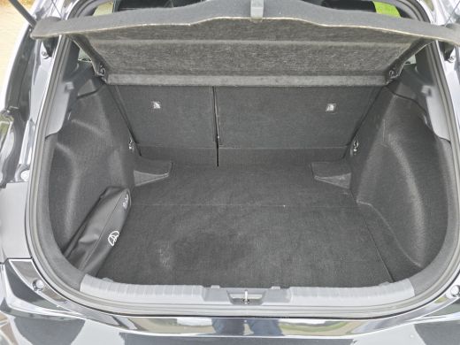 Toyota Corolla 1.8 Hybrid - Euro 6 - 122 Pk - Navi - ParkeerCamera - Climate Control ActivLease financial lease