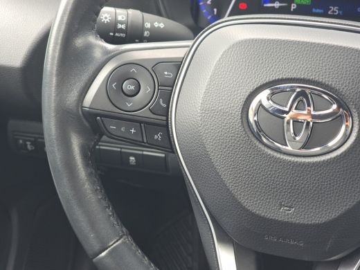 Toyota Corolla 1.8 Hybrid - Euro 6 - 122 Pk - Navi - ParkeerCamera - Climate Control ActivLease financial lease