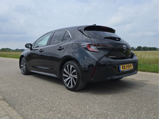 Toyota Corolla 1.8 Hybrid - Euro 6 - 122 Pk - Navi - ParkeerCamera - Climate Control ActivLease financial lease