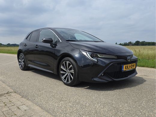 Toyota Corolla 1.8 Hybrid - Euro 6 - 122 Pk - Navi - ParkeerCamera - Climate Control ActivLease financial lease