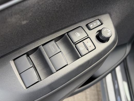 Toyota Yaris 1.5 Hybrid 115 Comfort ActivLease financial lease