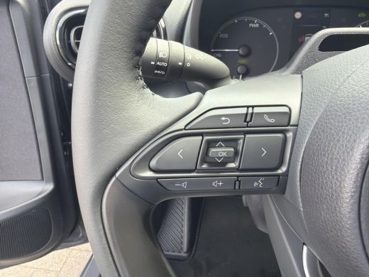 Toyota Yaris 1.5 Hybrid 115 Comfort ActivLease financial lease