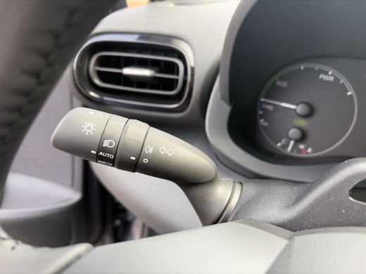 Toyota Yaris 1.5 Hybrid 115 Comfort ActivLease financial lease