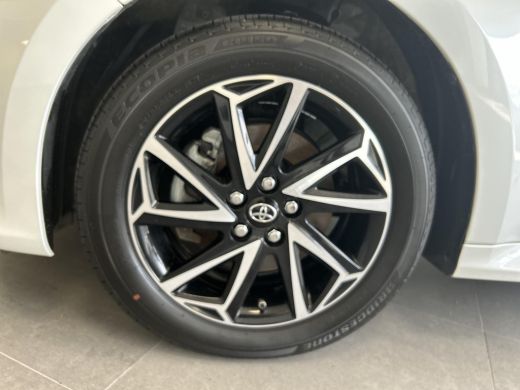 Toyota Yaris 1.5 Hybrid Dynamic (Carplay Navigatie - Adaptive cruise) ActivLease financial lease