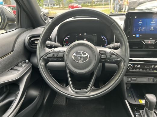 Toyota Yaris Cross 1.5 Hybrid Launch Edition ActivLease financial lease
