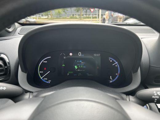 Toyota Yaris Cross 1.5 Hybrid Launch Edition ActivLease financial lease