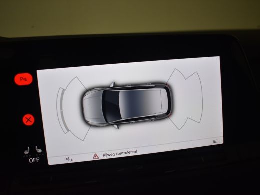 Volkswagen Golf 1.4 eHybrid GTE 245PK DSG/AUTO | Navigatie | App connect | Stoel/stuurverwarming | SOH 97% | DAB ... ActivLease financial lease