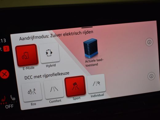 Volkswagen Golf 1.4 eHybrid GTE 245PK DSG/AUTO | Navigatie | App connect | Stoel/stuurverwarming | SOH 97% | DAB ... ActivLease financial lease