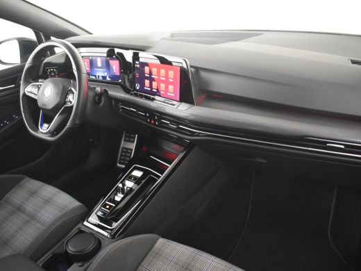 Volkswagen Golf 1.4 eHybrid GTE 245PK DSG/AUTO | Navigatie | App connect | Stoel/stuurverwarming | SOH 97% | DAB ... ActivLease financial lease