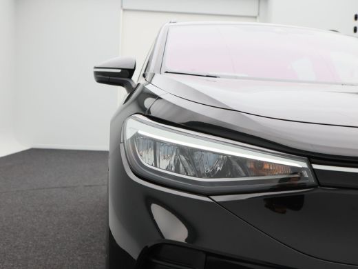 Volkswagen ID.4 Pro 77 kWh 204 Pk | Stoel/Stuurverwarming | 360 Camera | Trekhaak | Adaptive Cruise | CarPlay | 1... ActivLease financial lease