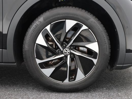 Volkswagen ID.4 Pro 77 kWh 204 Pk | Stoel/Stuurverwarming | 360 Camera | Trekhaak | Adaptive Cruise | CarPlay | 1... ActivLease financial lease