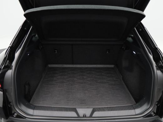 Volkswagen ID.4 Pro 77 kWh 204 Pk | Stoel/Stuurverwarming | 360 Camera | Trekhaak | Adaptive Cruise | CarPlay | 1... ActivLease financial lease