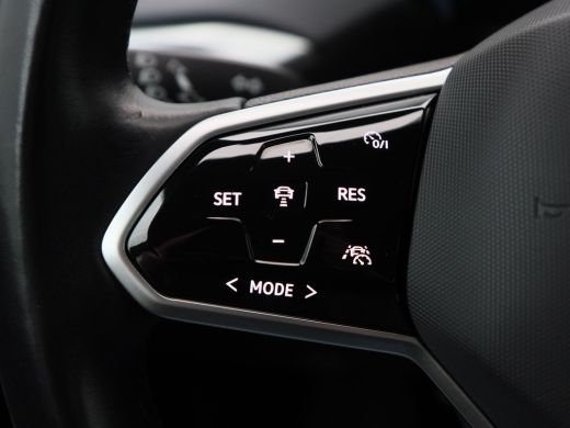 Volkswagen ID.4 Pro 77 kWh 204 Pk | Stoel/Stuurverwarming | 360 Camera | Trekhaak | Adaptive Cruise | CarPlay | 1... ActivLease financial lease