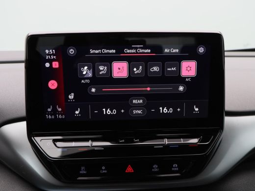 Volkswagen ID.4 Pro 77 kWh 204 Pk | Stoel/Stuurverwarming | 360 Camera | Trekhaak | Adaptive Cruise | CarPlay | 1... ActivLease financial lease