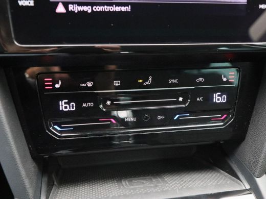 Volkswagen Passat Variant 1.4 TSi 218 Pk PHEV GTE Business | Stoelverwarming | Adaptive Cruise | 360 Camera | Clima... ActivLease financial lease