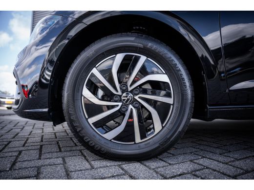 Volkswagen Polo Life Edition | Achteruitrijcamera (Rear View) | Parkeersensoren voor en achter (Park Distance Con... ActivLease financial lease