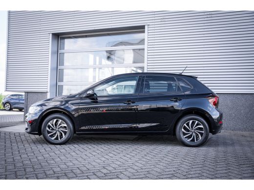 Volkswagen Polo Life Edition | Achteruitrijcamera (Rear View) | Parkeersensoren voor en achter (Park Distance Con... ActivLease financial lease