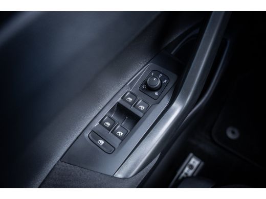 Volkswagen Polo Life Edition | Achteruitrijcamera (Rear View) | Parkeersensoren voor en achter (Park Distance Con... ActivLease financial lease