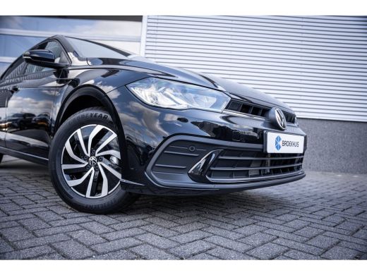 Volkswagen Polo Life Edition | Achteruitrijcamera (Rear View) | Parkeersensoren voor en achter (Park Distance Con... ActivLease financial lease