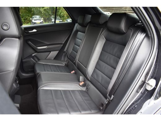 Volkswagen T-Roc R 2.0 TSI 300PK DSG 4MOTION R-SPORT LEDER/CAMERA/NAVI/VIRTUAL ActivLease financial lease