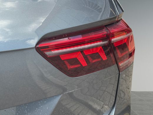 Volkswagen Tiguan Allspace 1.5 150pk TSI R-Line Business+ 7p. Panoramaschuif-kanteldak | Navigatie 'Discover Pro | Winter Pa... ActivLease financial lease