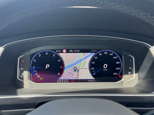 Volkswagen Tiguan Allspace 1.5 150pk TSI R-Line Business+ 7p. Panoramaschuif-kanteldak | Navigatie 'Discover Pro | Winter Pa... ActivLease financial lease