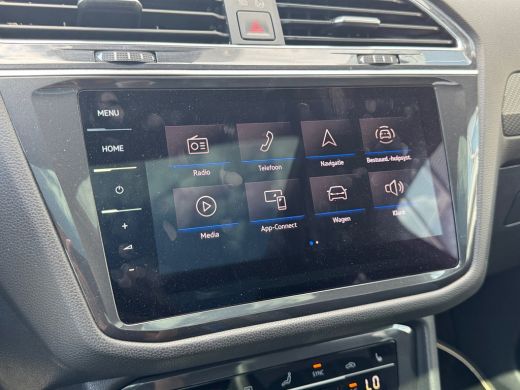 Volkswagen Tiguan Allspace 1.5 150pk TSI R-Line Business+ 7p. Panoramaschuif-kanteldak | Navigatie 'Discover Pro | Winter Pa... ActivLease financial lease