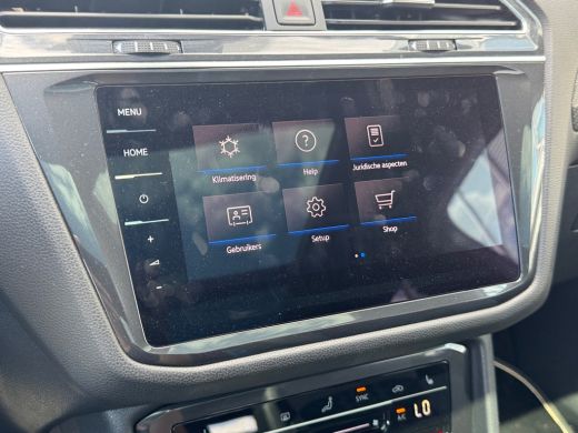 Volkswagen Tiguan Allspace 1.5 150pk TSI R-Line Business+ 7p. Panoramaschuif-kanteldak | Navigatie 'Discover Pro | Winter Pa... ActivLease financial lease