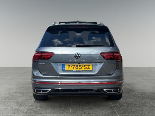 Volkswagen Tiguan Allspace 1.5 150pk TSI R-Line Business+ 7p. Panoramaschuif-kanteldak | Navigatie 'Discover Pro | Winter Pa... ActivLease financial lease