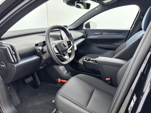 Volvo  EX30 P5 Extended Range Core 69kWh | 18" | Stoel/Stuurverwarming | Warmtepomp | Getint Glas | Adaptieve... ActivLease financial lease