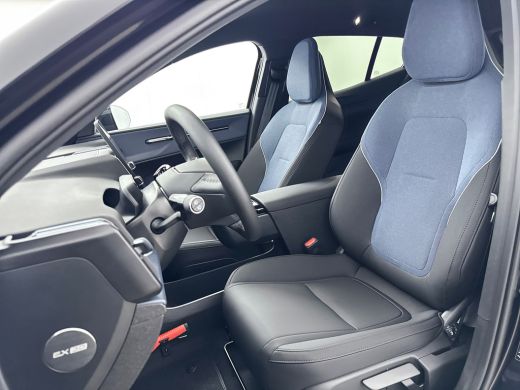 Volvo  EX30 P5 Extended Range Core 69kWh | 18" | Stoel/Stuurverwarming | Warmtepomp | Getint Glas | Adaptieve... ActivLease financial lease