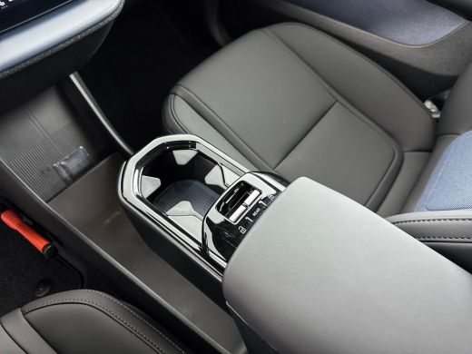 Volvo  EX30 P5 Extended Range Core 69kWh | 18" | Stoel/Stuurverwarming | Warmtepomp | Getint Glas | Adaptieve... ActivLease financial lease
