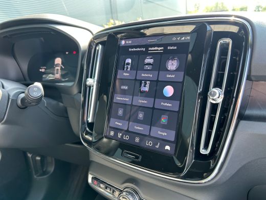 Volvo  EX40 Single Motor Extended Range Ultra 82 kWh | Pano | 360 camera | Memory | Harman/Kardon | Warmtepom... ActivLease financial lease