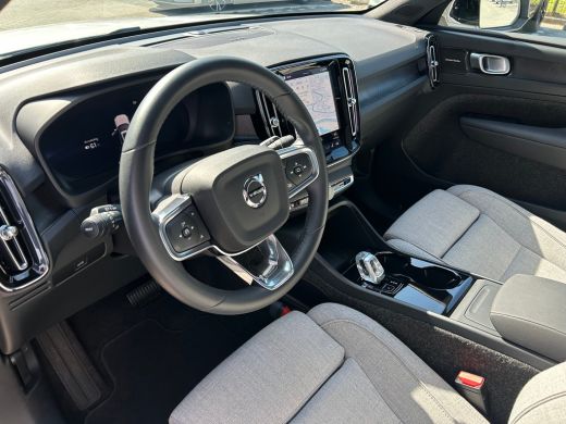 Volvo  EX40 Single Motor Extended Range Ultra 82 kWh | Pano | 360 camera | Memory | Harman/Kardon | Warmtepom... ActivLease financial lease