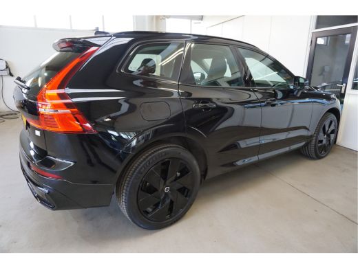 Volvo  XC60 2.0 T6 Plug-in hybrid AWD Ultimate Dark Head-Up Long-Range 20"Velgen Schuifdak. ActivLease financial lease