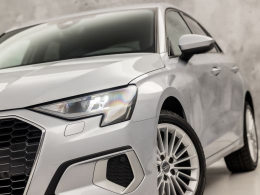 Audi A3 Sportback 30 TFSI Sport (APPLE CARPLAY, GROOT NAVI, CAMERA, ELEK STOEL, ADAPTIVE CRUISE, STOELVER... ActivLease financial lease