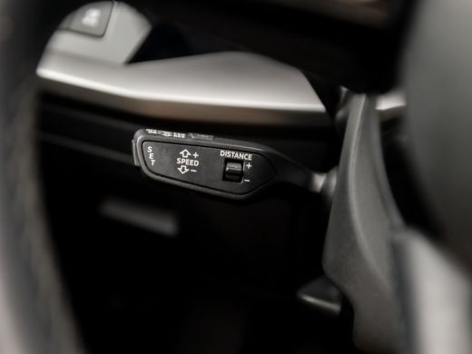 Audi A3 Sportback 30 TFSI Sport (APPLE CARPLAY, GROOT NAVI, CAMERA, ELEK STOEL, ADAPTIVE CRUISE, STOELVER... ActivLease financial lease
