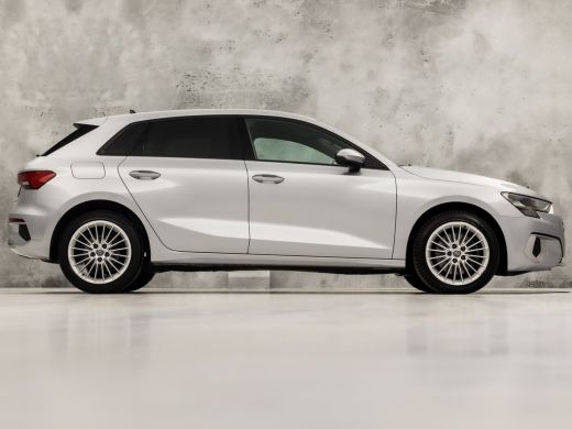 Audi A3 Sportback 30 TFSI Sport (APPLE CARPLAY, GROOT NAVI, CAMERA, ELEK STOEL, ADAPTIVE CRUISE, STOELVER... ActivLease financial lease