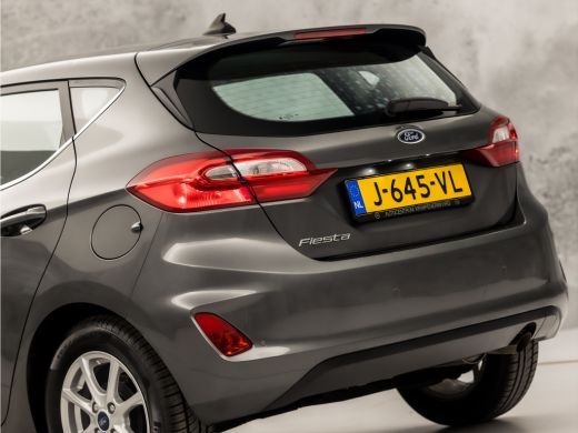 Ford Fiesta 1.0 EcoBoost Titanium (APPLE CARPLAY, GROOT NAVI, CLIMATE, SPORTSTOELEN, LM VELGEN, PARKEERSENSOR... ActivLease financial lease