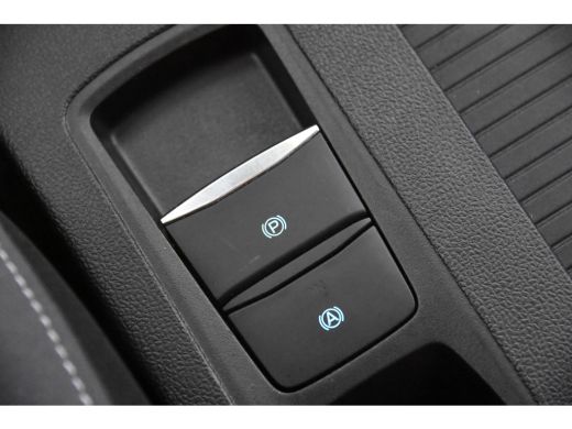 Ford Focus Hybrid *1ste Eigenaar*Navigatie*Stoelverwarming*Camera* ActivLease financial lease