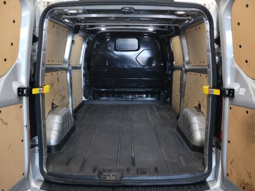 Ford Transit Custom 310 2.0 TDCI 170 PK AUT. L2H1 SPORT + CAMERA | ADAPTIVE CRUISE | CARPLAY | TREKHAAK | STOELVERW. ActivLease financial lease