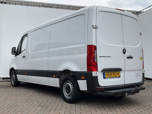 Mercedes-Benz Sprinter 3-Pers 314 2.2 CDI 143PK L2H1 Clima Cruise Audio Trekhaak 3-Persoons ActivLease financial lease