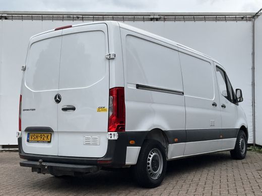 Mercedes-Benz Sprinter 3-Pers 314 2.2 CDI 143PK L2H1 Clima Cruise Audio Trekhaak 3-Persoons ActivLease financial lease