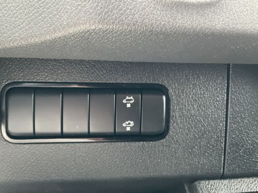Mercedes-Benz Sprinter 3-Pers 314 2.2 CDI 143PK L2H1 Clima Cruise Audio Trekhaak 3-Persoons ActivLease financial lease