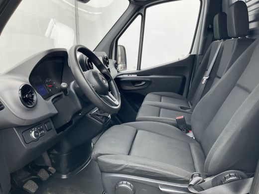 Mercedes-Benz Sprinter 3-Pers 314 2.2 CDI 143PK L2H1 Clima Cruise Audio Trekhaak 3-Persoons ActivLease financial lease