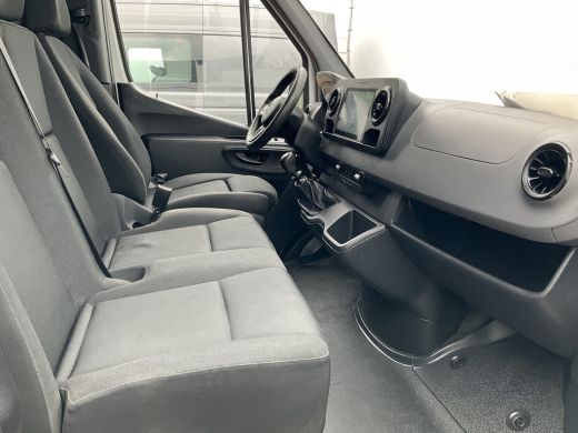 Mercedes-Benz Sprinter 3-Pers 314 2.2 CDI 143PK L2H1 Clima Cruise Audio Trekhaak 3-Persoons ActivLease financial lease