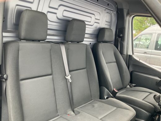Mercedes-Benz Sprinter 3-Pers 314 2.2 CDI 143PK L2H1 Clima Cruise Audio Trekhaak 3-Persoons ActivLease financial lease